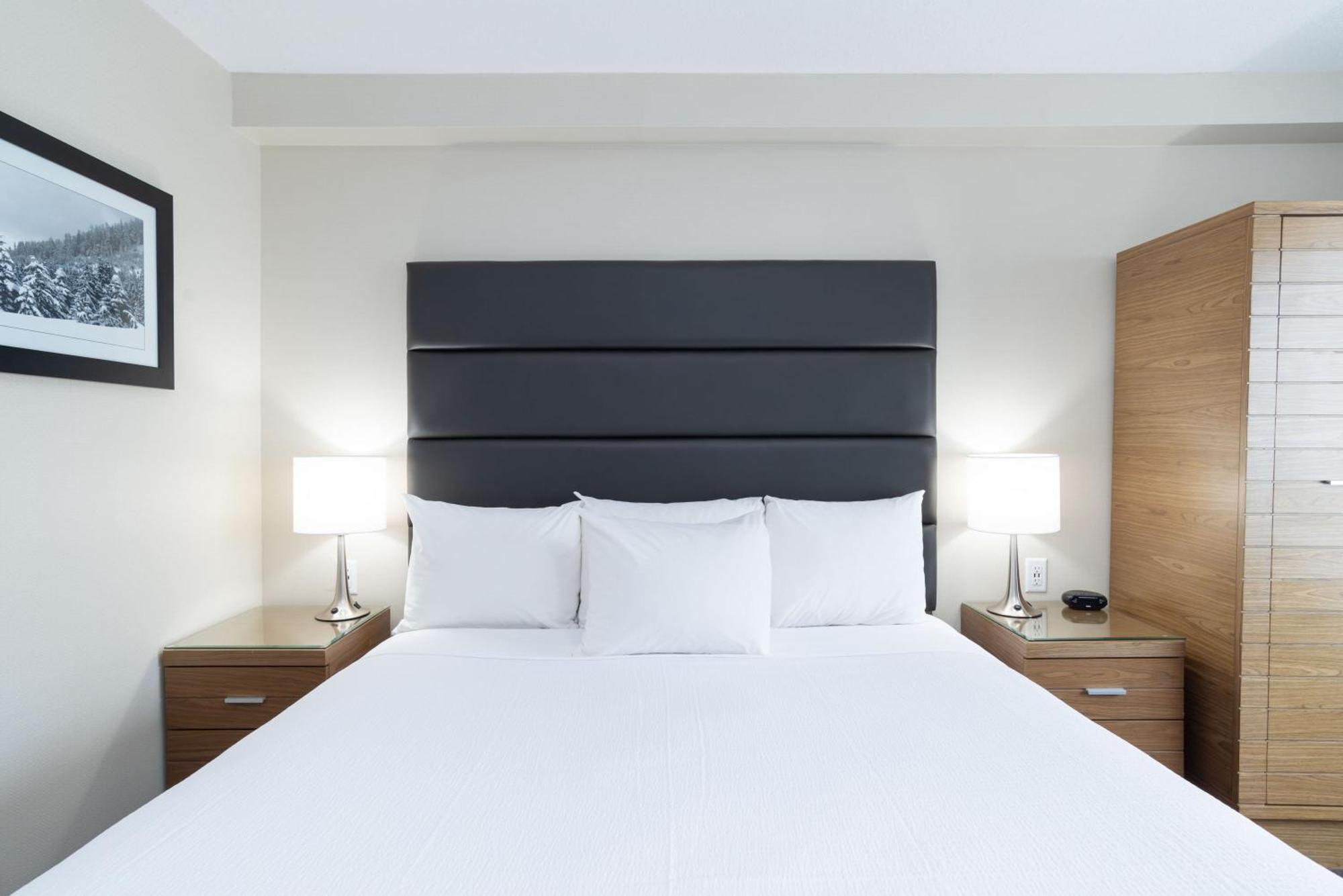 Sandman Hotel גראנדה פראירי מראה חיצוני תמונה