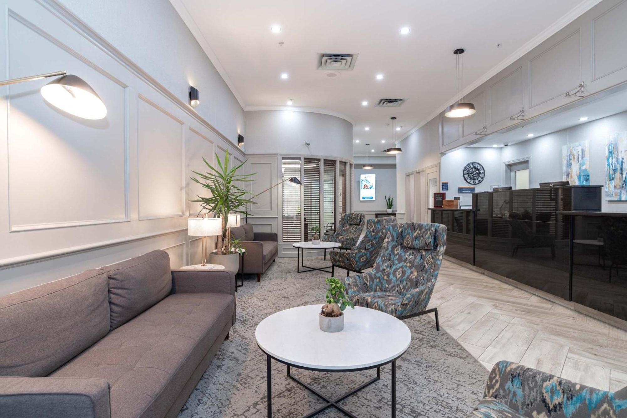 Sandman Hotel גראנדה פראירי מראה חיצוני תמונה