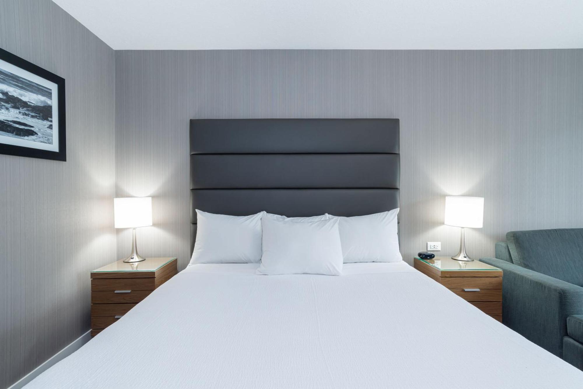 Sandman Hotel גראנדה פראירי מראה חיצוני תמונה